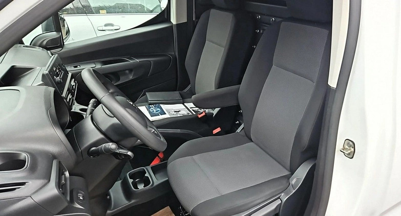 Toyota Proace City cena 72900 przebieg: 72640, rok produkcji 2021 z Nasielsk małe 352